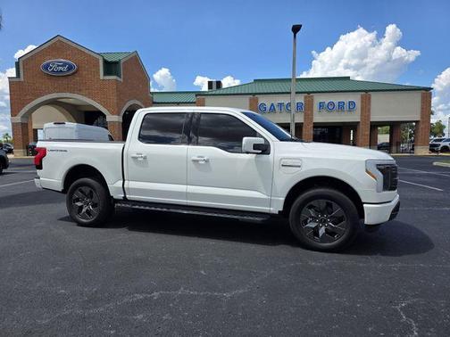White Metallic 2023 Ford F-150 Lightning LARIAT