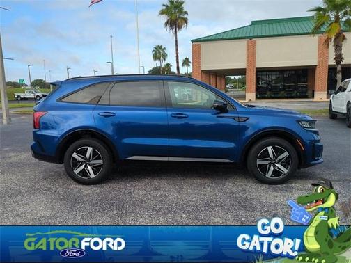 2023 Kia Sorento S