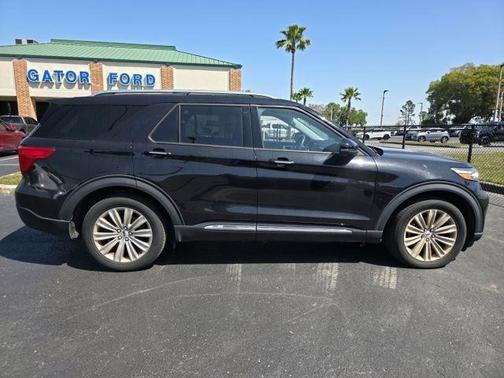 Agate Black Metallic 2022 Ford Explorer Limited