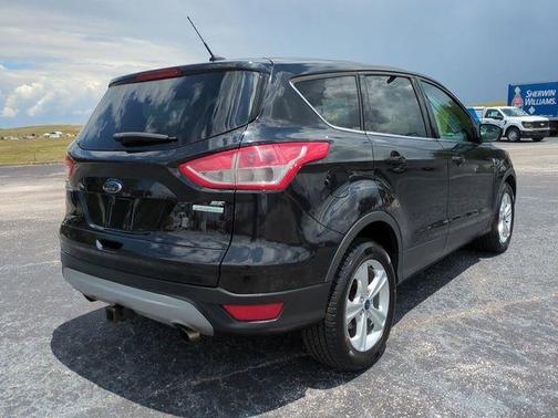 Tuxedo Black Metallic 2014 Ford Escape SE