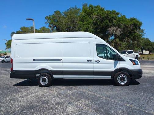Oxford White 2026 Ford Transit-250 Base