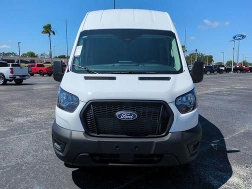 Oxford White 2026 Ford Transit-250 Base