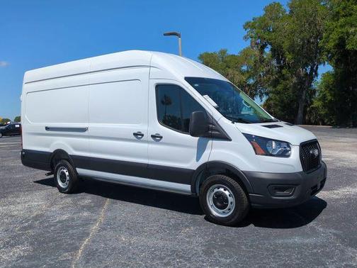 Oxford White 2026 Ford Transit-250 Base