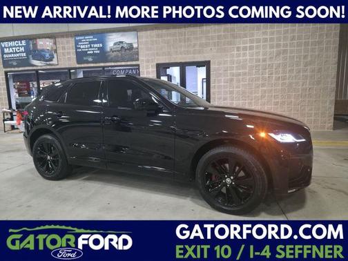 2024 Jaguar F-PACE P250 R-Dynamic S