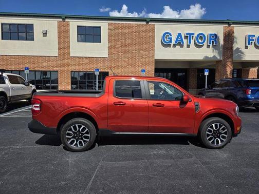 Chili Pepper Red 2023 Ford Maverick Lariat