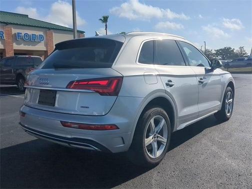2022 Audi Q5 40 Premium