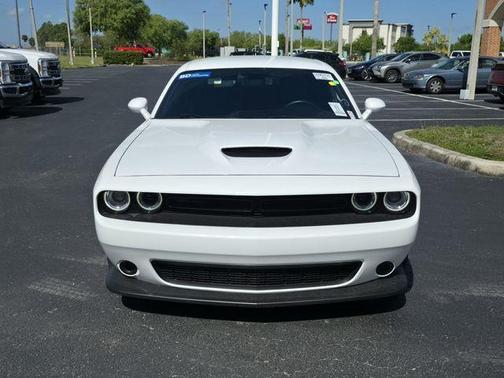 White Knuckle Clearcoat 2023 Dodge Challenger R/T