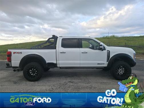 2023 Ford F-350 Lariat Super Duty