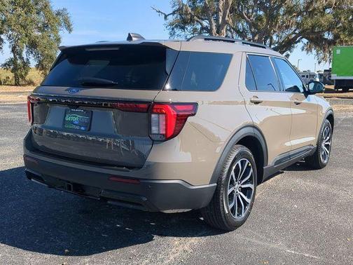 Gray 2026 Ford Explorer ST-Line