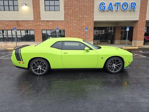 Sublime Pearl 2015 Dodge Challenger R/T Scat Pack