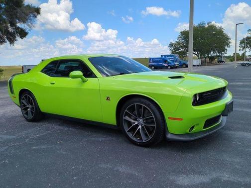 Sublime Pearl 2015 Dodge Challenger R/T Scat Pack