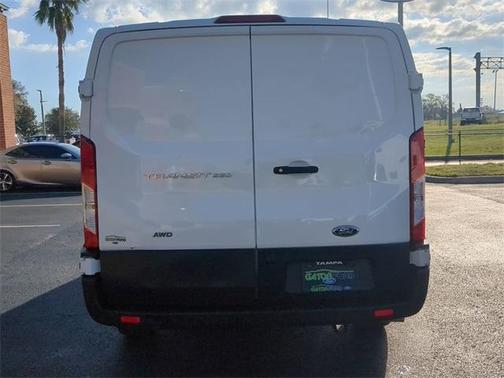 2022 Ford Transit-250 Base