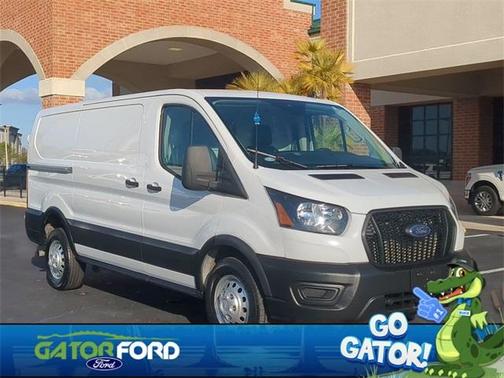 2022 Ford Transit-250 Base