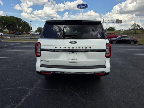 White Metallic 2023 Ford Expedition Limited