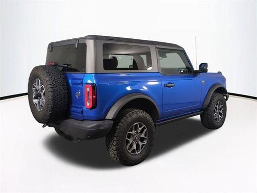 Velocity Blue Metallic 2023 Ford Bronco Badlands