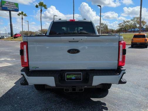 Avalanche 2026 Ford F-250 Lariat