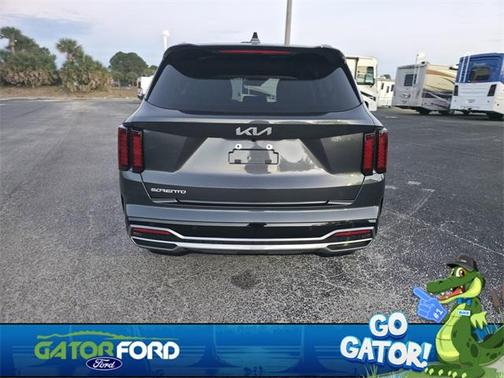 2023 Kia Sorento S