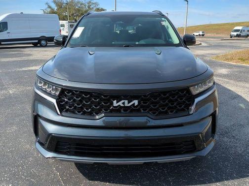 2023 Kia Sorento S