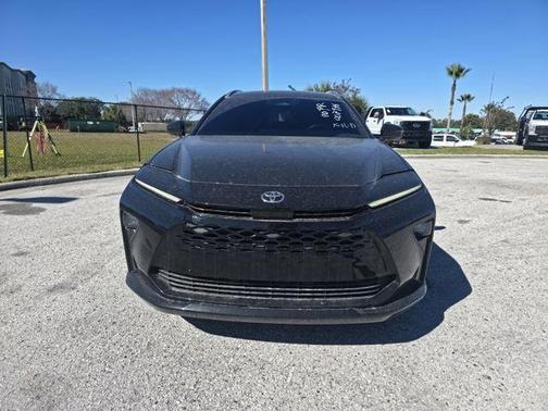 2025 Toyota Crown Signia XLE