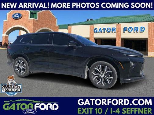 2025 Toyota Crown Signia XLE