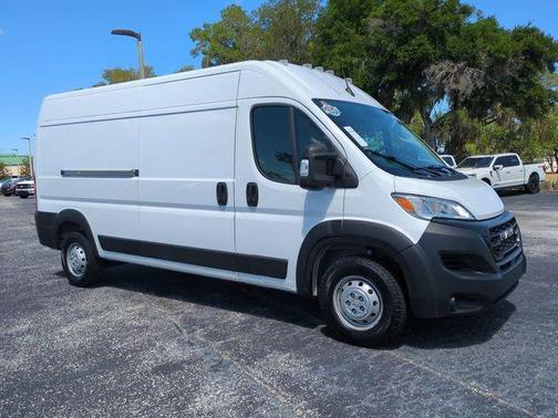 Bright White Clearcoat 2023 RAM ProMaster 2500 High Roof