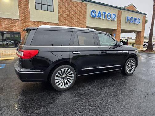 Black Metallic 2019 Lincoln Navigator Reserve