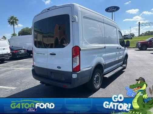 2018 Ford Transit-250 130 WB Medium Roof Cargo