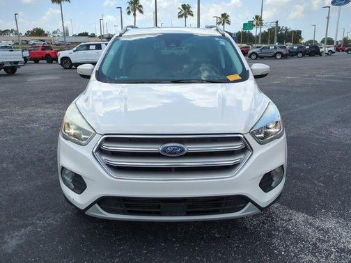 White Platinum Clearcoat Metallic 2017 Ford Escape Titanium