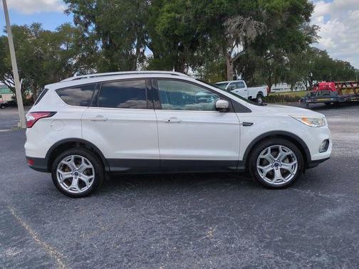 White Platinum Clearcoat Metallic 2017 Ford Escape Titanium