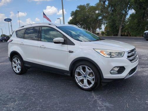 White Platinum Clearcoat Metallic 2017 Ford Escape Titanium