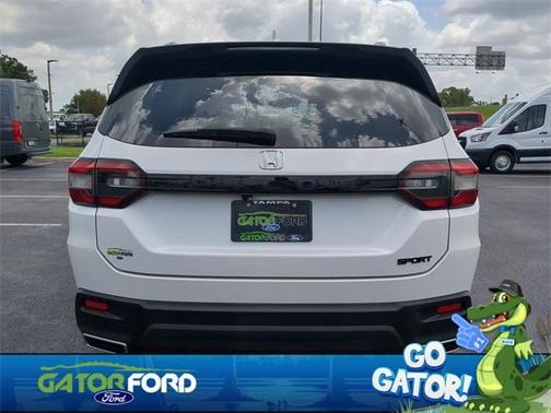 2023 Honda Pilot Sport