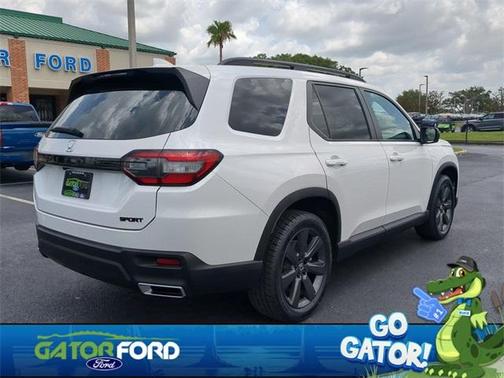 2023 Honda Pilot Sport