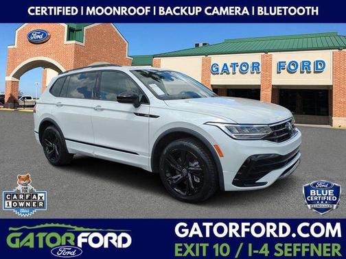 Opal White Pearl Effect 2023 Volkswagen Tiguan 2.0T SE R-Line Black