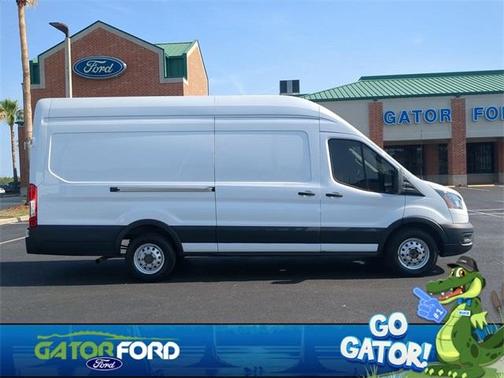 2022 Ford Transit-250 Base