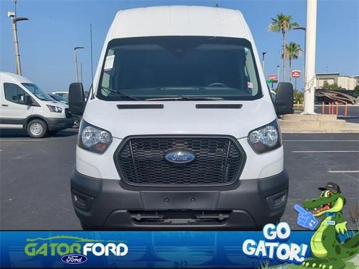 2022 Ford Transit-250 Base