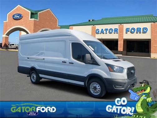 2022 Ford Transit-250 Base