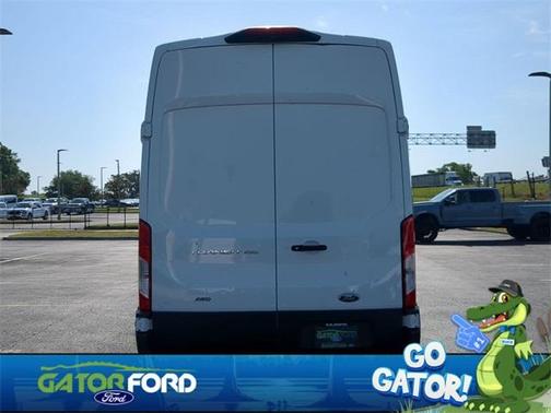 2022 Ford Transit-250 Base