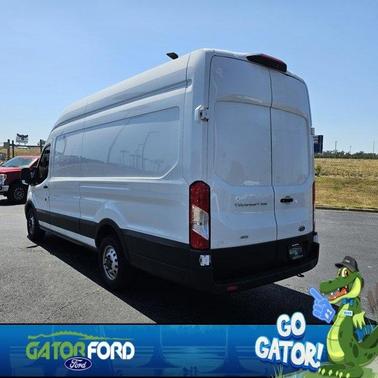 2022 Ford Transit-250 Base