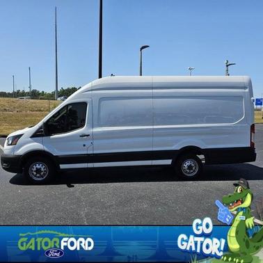 2022 Ford Transit-250 Base