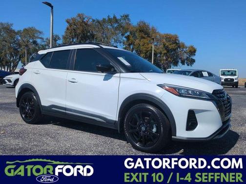 2021 Nissan Kicks SR