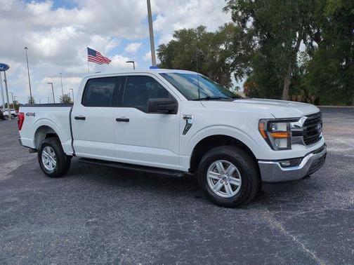 Oxford White 2023 Ford F-150 XLT