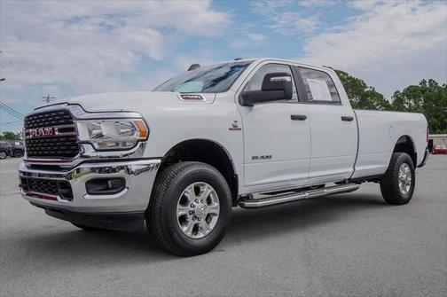2023 RAM 2500 Big Horn Crew Cab 4x4 8' Box
