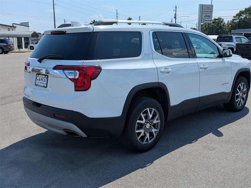 2023 GMC Acadia FWD SLT