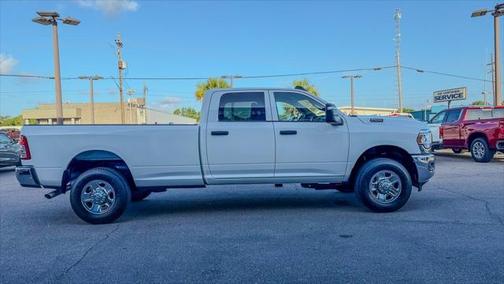 2023 RAM 2500 Tradesman Crew Cab 4x4 8' Box