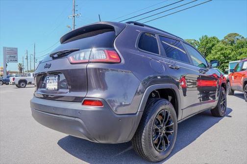 2023 Jeep Cherokee Altitude