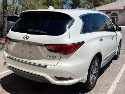 2016 INFINITI QX60 Base