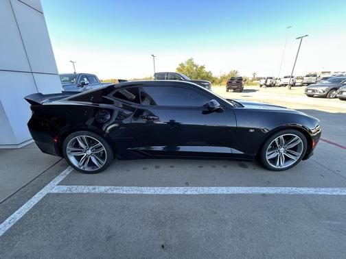 2017 Chevrolet Camaro 2LT