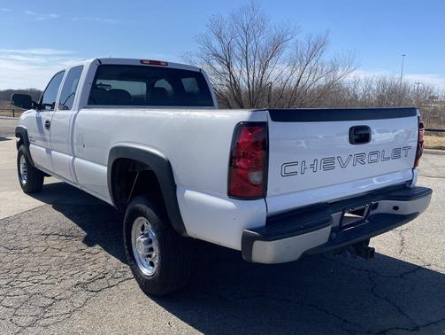 2007 Chevrolet Silverado 2500 H/D Extended Cab Classic