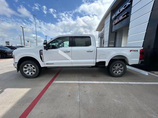 STAR WHITE 2024 Ford F-250 Lariat