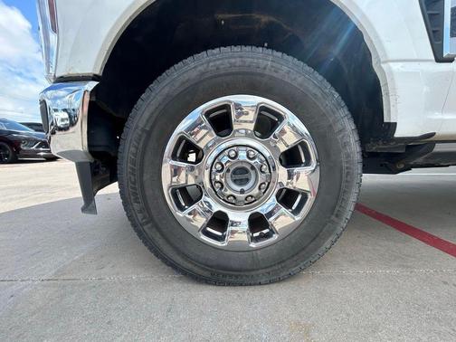 STAR WHITE 2024 Ford F-250 Lariat